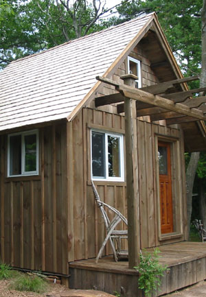 Beautiful wood cabin protected with LifeTime® Wood Treatment